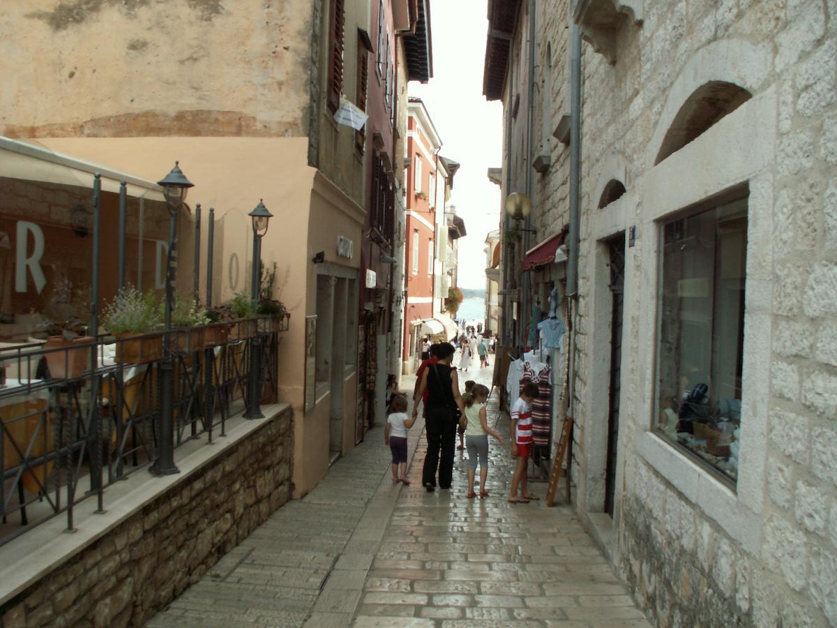Hostel Alma 2 Poreč Exteriör bild